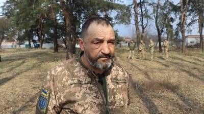 "Мав стати офіцером": в Охтирці Сумської області попрощалися із 26-річним Едуардом Пушкарем "Мав стати офіцером": в Охтирці Сумської області попрощалися із 26-річним Едуардом Пушкарем