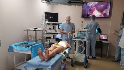 "Тут ти можеш спробувати": у Полтаві відкрили хірургічно-тренувальний центр "Тут ти можеш спробувати": у Полтаві відкрили хірургічно-тренувальний центр