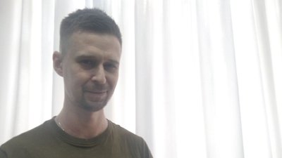 "І пострілом, і фарбами": саперне обладнання передали у Житомирі військовим представники мистецького проєкту