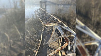 Так зараз виглядає автомобільний міст через Десну Так зараз виглядає автомобільний міст через Десну
