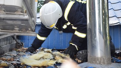 Миколаївські вогнеборці ліквідували пожежу в пекарні Миколаївські вогнеборці ліквідували пожежу в пекарні