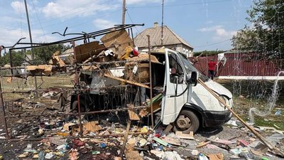 Атакований автомобіль з цивільними у Знаменівці