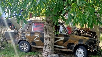Поранення мирних жителів, руйнація цивільних об’єктів: російська армія завдала ударів по Бериславському району