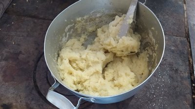 Жителька Тернопільщини розповіла, як приготувати традиційну лемківську страву дзядки Жителька Тернопільщини розповіла, як приготувати традиційну лемківську страву дзядки