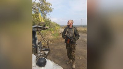 "Це дуже боляче": мати полоненого захисника Маріуполя "Це дуже боляче": мати полоненого захисника Маріуполя