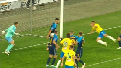"Металіст 1925" поглузував над арбітрами після матчу УПЛ з "Дніпром-1": порівняв себе із "Ліверпулем" "Металіст 1925" поглузував над арбітрами після матчу УПЛ з "Дніпром-1": порівняв себе із "Ліверпулем"