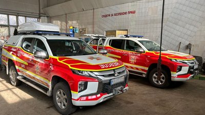 Спецтехніка ДСНС, яку придбали для Києва