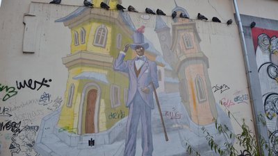 Зіпсовані мурали: у центрі Житомира 12 муралів обмальовані фарбою з балончика або пошкоджені Зіпсовані мурали: у центрі Житомира 12 муралів обмальовані фарбою з балончика або пошкоджені