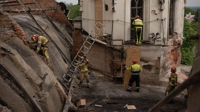 Рятувальники з Рівненщини долучилися до відновлення Києво-Печерської лаври після атаки РФ