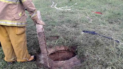 На Дніпропетровщині троє чоловіків отруїлися каналізаційними газами, один з них помер