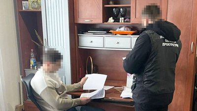 Депутату Житомирської міськради повідомили про зміну раніше оголошеної підозри — за привласнення бюджетних грошей Депутату Житомирської міськради повідомили про зміну раніше оголошеної підозри — за привласнення бюджетних грошей