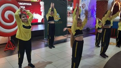 У Херсоні актори інклюзивної театральної студії «Світло в тобі» презентували новорічний концерт У Херсоні актори інклюзивної театральної студії «Світло в тобі» презентували новорічний концерт