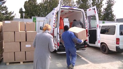 5 тисяч захисних костюмів від COVID-19 передали медикам Херсонщини 5 тисяч захисних костюмів від COVID-19 передали медикам Херсонщини