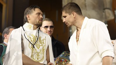Олександр Усик та Ріко Верховен