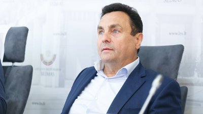 У Литві депутата-противника ЛГБТ помітили на відео з напівоголеним чоловіком