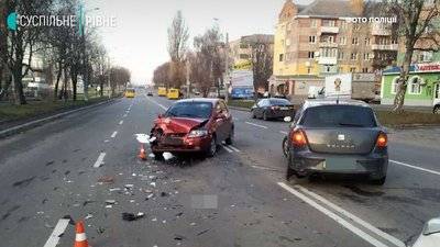У Рівному в ДТП травмувався 9-річний хлопчик У Рівному в ДТП травмувався 9-річний хлопчик