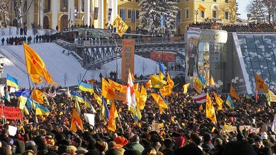 Феномен українських революцій: дискусія Тараса Лютого, Ростислава Лужецького і Емми Матео Феномен українських революцій: дискусія Тараса Лютого, Ростислава Лужецького і Емми Матео