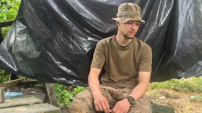Готують суп під обстрілами і рятують цуценят: черкаський боєць про побут на фронті