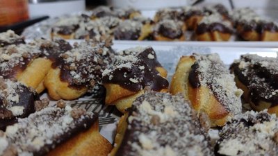 Смачна терапія для переселенок. Як українки долають стрес кулінарією Смачна терапія для переселенок. Як українки долають стрес кулінарією