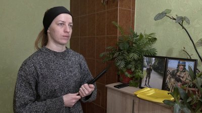 "Постійно говорю з ним": історія вдови загиблого військового з Волині "Постійно говорю з ним": історія вдови загиблого військового з Волині