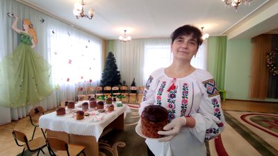 У Тернопільському дитсадку зібрали військовим великодні гостинці У Тернопільському дитсадку зібрали військовим великодні гостинці