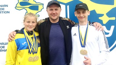 Сім медалей привезли дві веслувальниці Житомирщини з Чемпіонату України Сім медалей привезли дві веслувальниці Житомирщини з Чемпіонату України