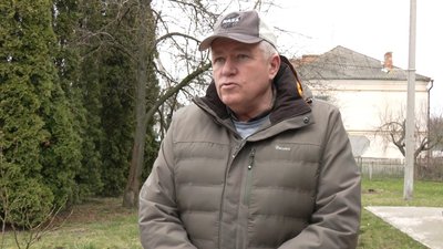 "Уламок влетів в стіну і матір привалило цеглинами": родичі травмованої під час російської атаки на Хмельниччині "Уламок влетів в стіну і матір привалило цеглинами": родичі травмованої під час російської атаки на Хмельниччині