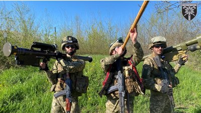 Стінгер, трембіта і бартка: бійці 128-ї Закарпатської бригади зняли патріотичне відео