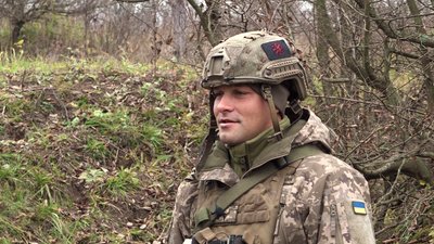 Зі шкільної парти – в ЗСУ: десантник Влад боронить Україну з 2014 року Зі шкільної парти – в ЗСУ: десантник Влад боронить Україну з 2014 року