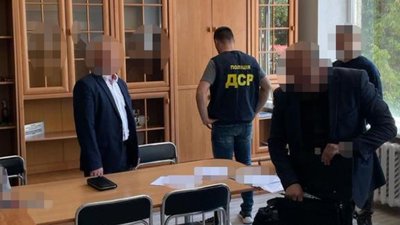 У Луцьку на хабарі затримали проректора. Що кажуть у виші