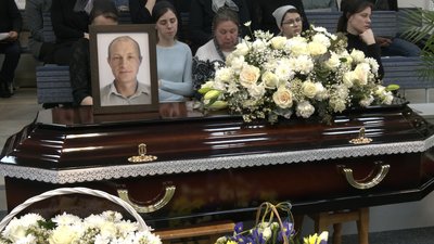 У Квасилові біля Рівного попрощалися із волонтером Михайлом Супруном У Квасилові біля Рівного попрощалися із волонтером Михайлом Супруном