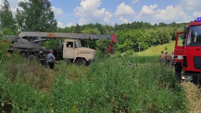 У полі на Харківщині перекинувся комбайн: водій загинув У полі на Харківщині перекинувся комбайн: водій загинув