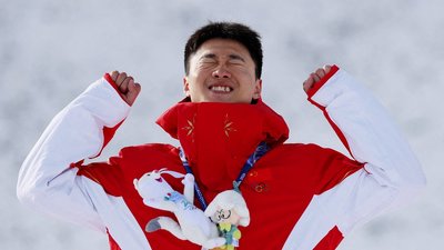 Ван Сіньді, олімпійський чемпіон Ігор-2026 у лижній акробатиці серед чоловіків