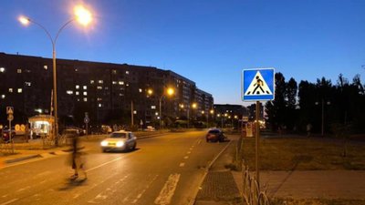 жінка-пішохід хіхі жінка-пішохід хіхі