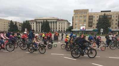 У Житомирі дві тисячі велосипедистів взяли участь у загальноміському святі "Велодень-2021" У Житомирі дві тисячі велосипедистів взяли участь у загальноміському святі "Велодень-2021"
