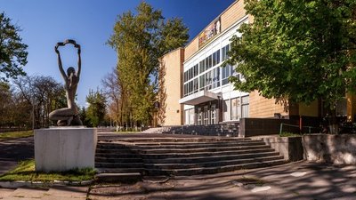 У Херсоні стартував форум «Херсонський модернізм: назад у майбутнє» У Херсоні стартував форум «Херсонський модернізм: назад у майбутнє»
