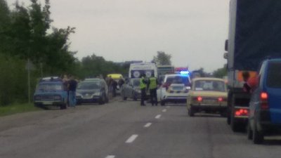 В аварії під Франківськом перевернулось авто В аварії під Франківськом перевернулось авто