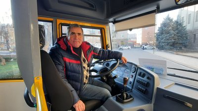 Громади Кіровоградщини отримали 11 шкільних автобусів Громади Кіровоградщини отримали 11 шкільних автобусів