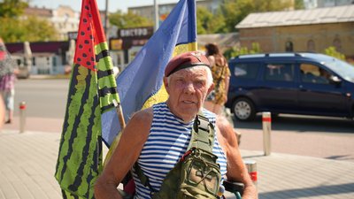 До Сум приїхав 77-річний волонтер Григорій Янченко, дядя Гриша