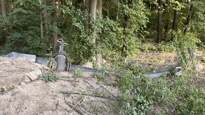 Жителі мікрорайону Яр Полтавської ТГ впродовж 3 років вимагають відремонтувати колектор
