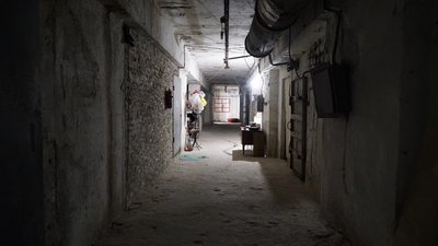 Народила під час війни: у Харкові жінка з сином понад сім місяців живе в бомбосховищі Народила під час війни: у Харкові жінка з сином понад сім місяців живе в бомбосховищі