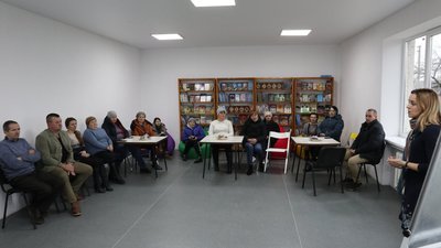 На Волині в сільській бібліотеці облаштували креативний простір На Волині в сільській бібліотеці облаштували креативний простір