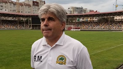 Головний тренер ФК "Нива" Василь Малик Головний тренер ФК "Нива" Василь Малик