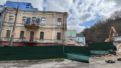 "Пряме мародерство": у КМДА відреагували на знесення пам’яток у Києві під час війни "Пряме мародерство": у КМДА відреагували на знесення пам’яток у Києві під час війни