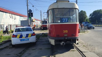 У Харкові велосипедист потрапив у ДТП з трамваєм: чоловік помер у швидкій