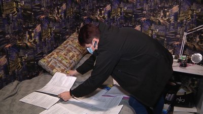 Мешканці двох гуртожитків у селищі на Житомирщині платять за електрику за комерційним тарифом