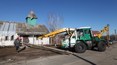 "Робили свічки з картоплі": у Протопопівці на Харківщині відновлюють електропостачання після 10 місяців знеструмлення