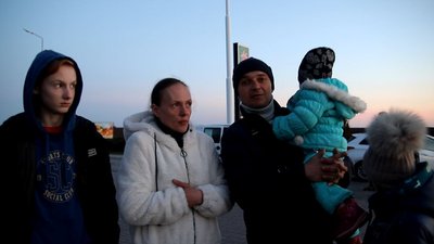 У пошуках безпеки: з Чернігова до Черкас евакуювали людей
