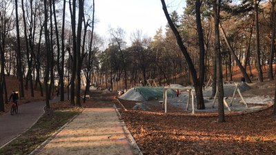 Реконструкцію Личаківського парку у Львові обіцяють завершити наступного року Реконструкцію Личаківського парку у Львові обіцяють завершити наступного року