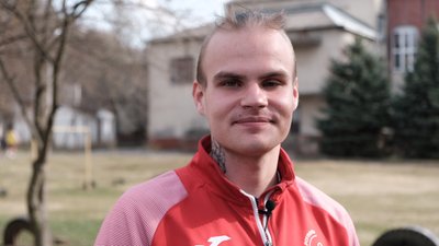 "Грабували магазини, щоб вижити". Історія маріупольця про життя у блокадному місті
